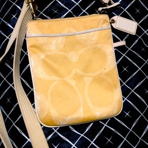 COPY - Coach Crossbody